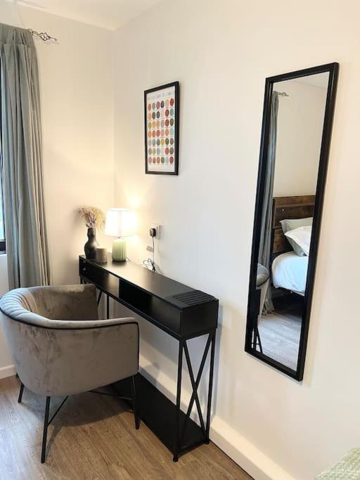 Gorgeous Flat 10 Min Walk To Stadium Free Parking Londyn Zewnętrze zdjęcie