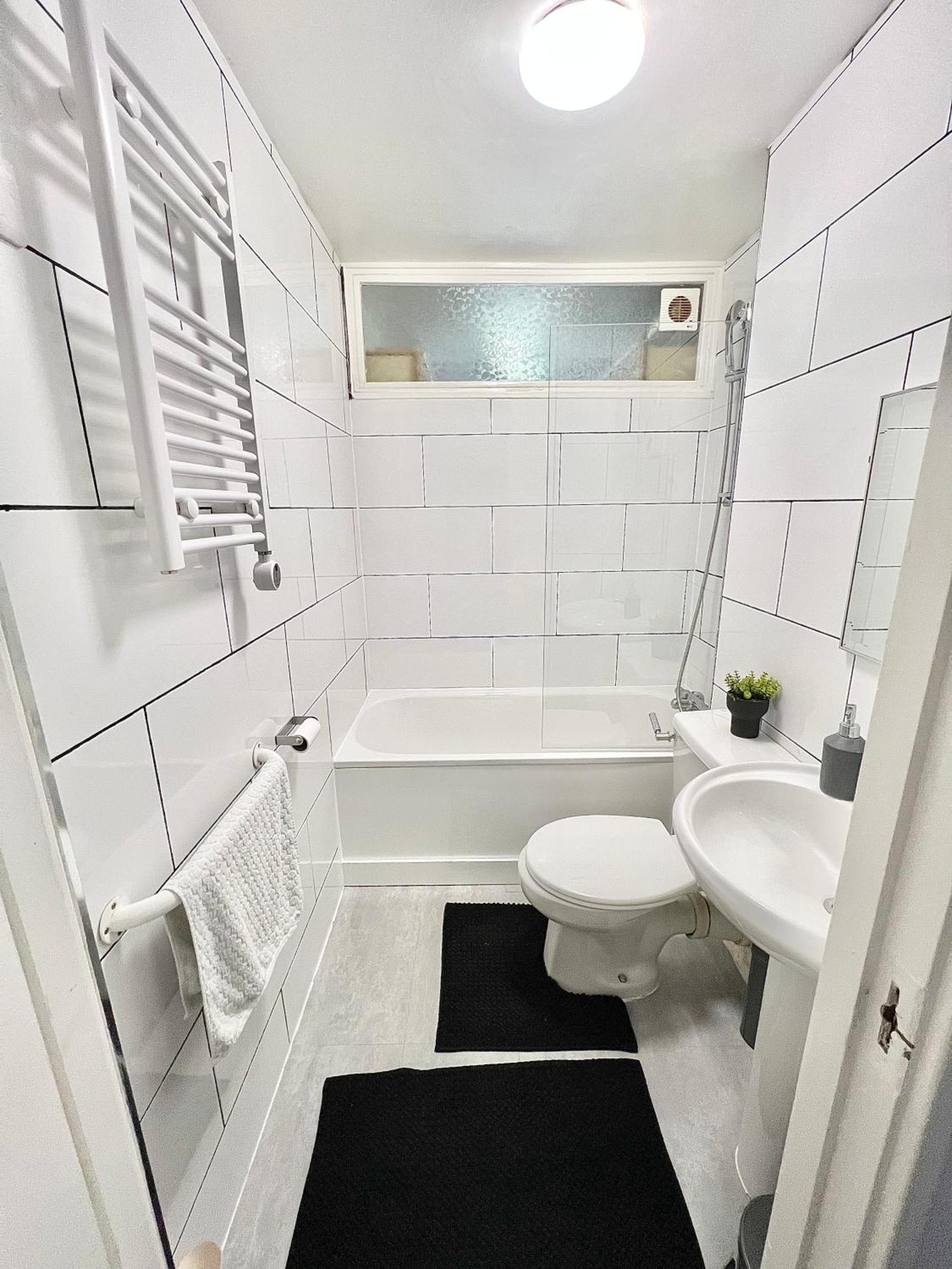 Gorgeous Flat 10 Min Walk To Stadium Free Parking Londyn Zewnętrze zdjęcie